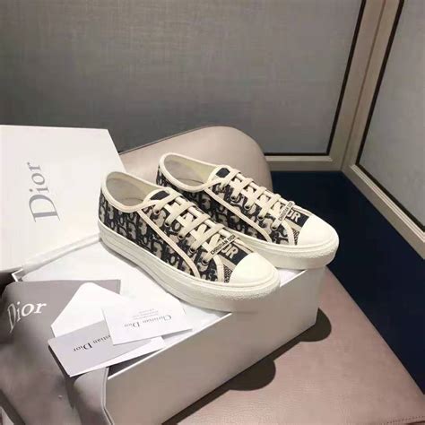 christian dior sneaker prices